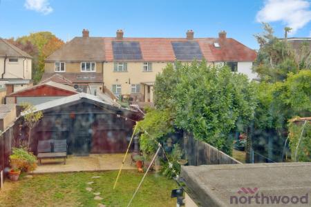 3 bedroom Terraced House for sale in Kempton Avenue, Hornchurch, RM12