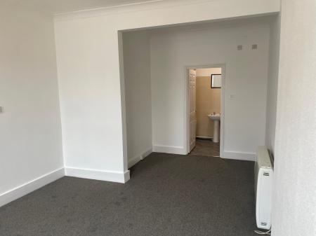 1 bedroom Flat to let in High Street, Clacton-On-Sea, CO15
