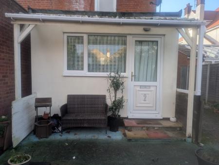 1 bedroom Flat to let in Thoroughgood Road, Clacton-On-Sea, CO15