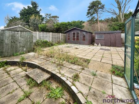 2 bedroom Detached bungalow to let in Gorse Lane, Clacton-On-Sea, CO15
