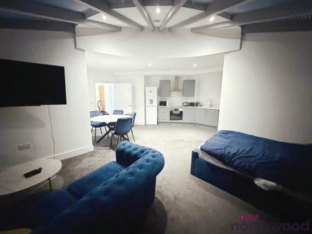 1 bedroom Flat to let in St. Helena Court, Jackson Road, Clacton-On-Sea, CO15