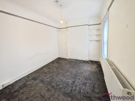 1 bedroom Flat to let in Colne Road, Clacton-On-Sea, CO15