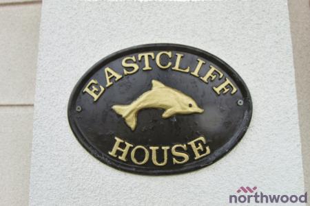 2 bedroom Apartment to let in East Terrace, Walton-on-the-Naze, CO14