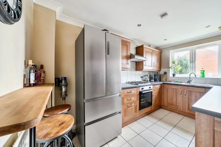 2 bedroom Terraced House for sale in Boleyn Close, Maidenbower, Crawley, RH10