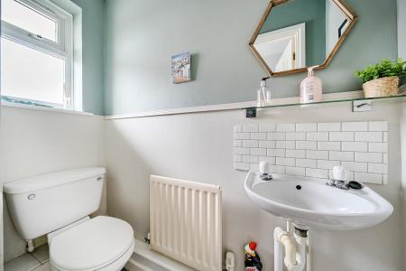 2 bedroom Terraced House for sale in Boleyn Close, Maidenbower, Crawley, RH10