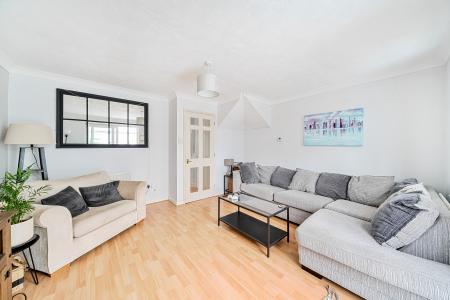 2 bedroom Terraced House for sale in Boleyn Close, Maidenbower, Crawley, RH10