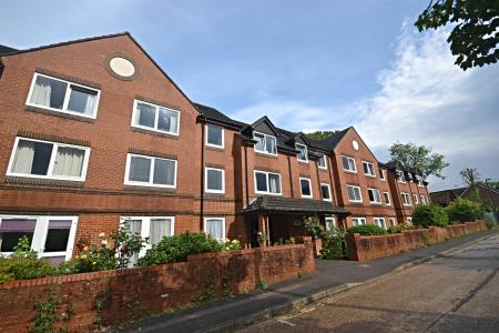 Oak Road, Southgate, Crawley, RH11