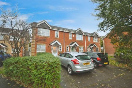 2 bedroom End of terrace house for sale in Carter Road, Maidenbower, Crawley, RH10