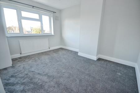 3 bedroom Semi-detached house to let in Rushams Road, Horsham, RH12