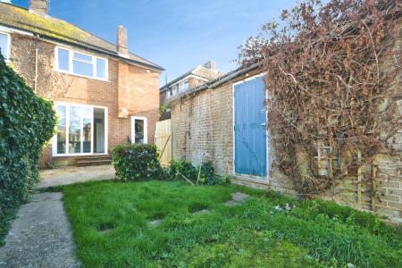 3 bedroom Semi-detached house to let in Rushams Road, Horsham, RH12