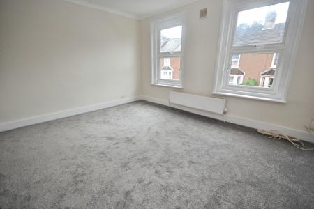 3 bedroom Terraced House for sale in Albany Road, West Green, Crawley, RH11