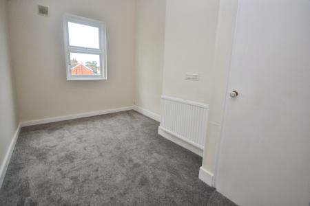 3 bedroom Terraced House for sale in Albany Road, West Green, Crawley, RH11