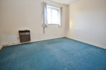 2 bedroom End of terrace house for sale in Hillingdale, Broadfield, Crawley, RH11