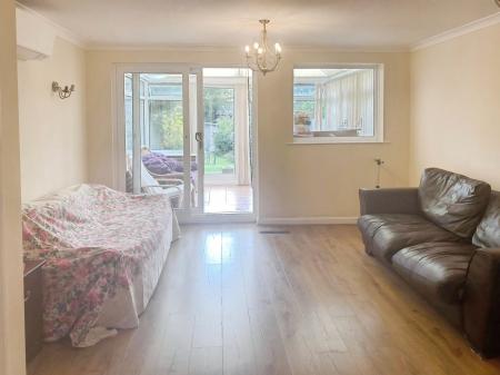 3 bedroom End of terrace house for sale in Lytton Drive, Pound Hill, Crawley, RH10