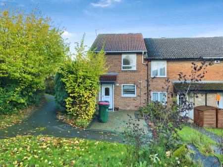 3 bedroom End of terrace house for sale in Lytton Drive, Pound Hill, Crawley, RH10
