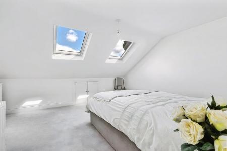 4 bedroom House to let in Leslie Park Road, Croydon - Surrey, CR0