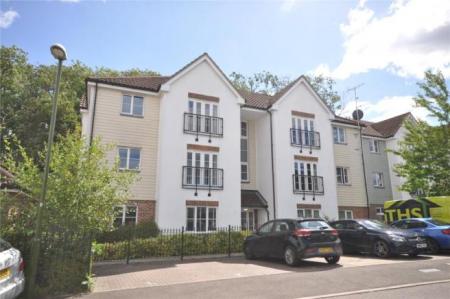 Granary Close, Horsham, RH12
