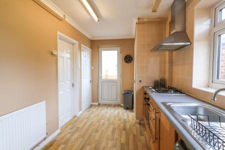 2 bedroom Semi-detached house for sale in Thackeray Street, Sinfin, Derby, DE24