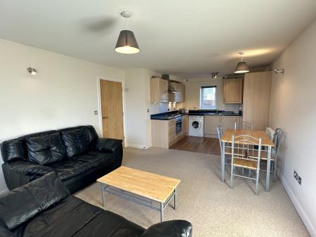 2 bedroom Apartment to let in City Road, Chester Green, Derby, DE1