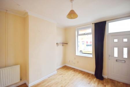 2 bedroom Terraced House to let in Clifford Street, Derby, DE24