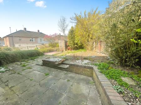 3 bedroom Semi-detached house to let in Grantham Avenue, Chaddesden, Derby, DE21