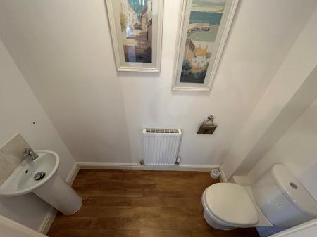 3 bedroom Town house to let in Queensbury Park Drive, Shelton Lock, Derby, DE24