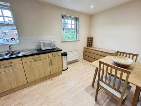 3 bedroom Town house to let in Auriga Court, Chester Green, Derby, DE1