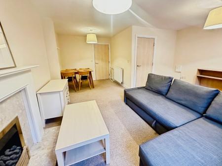 3 bedroom Town house to let in Auriga Court, Chester Green, Derby, DE1