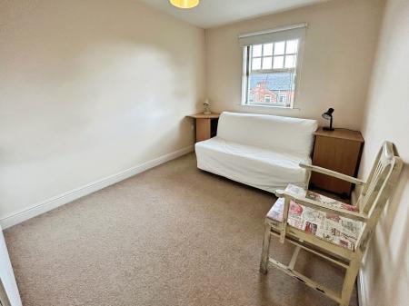 3 bedroom Town house to let in Auriga Court, Chester Green, Derby, DE1