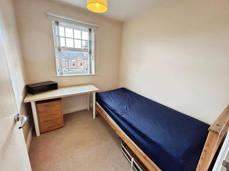 3 bedroom Town house to let in Auriga Court, Chester Green, Derby, DE1