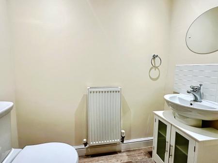 3 bedroom Town house to let in Auriga Court, Chester Green, Derby, DE1