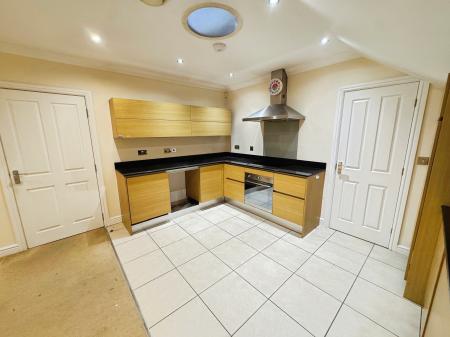 2 bedroom Apartment to let in Cole Lane, Borrowash, Derby, DE72