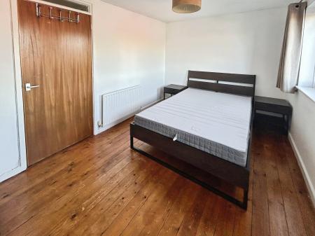 2 bedroom Town house to let in College Mews, Derby, DE1