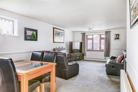 2 bedroom Bungalow for sale in Sunny Bank, Tibshelf, Alfreton, DE55