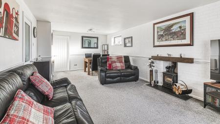 2 bedroom Bungalow for sale in Sunny Bank, Tibshelf, Alfreton, DE55