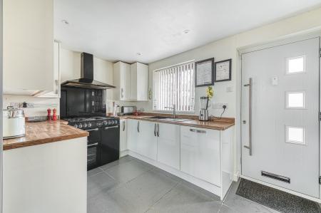 2 bedroom Bungalow for sale in Sunny Bank, Tibshelf, Alfreton, DE55