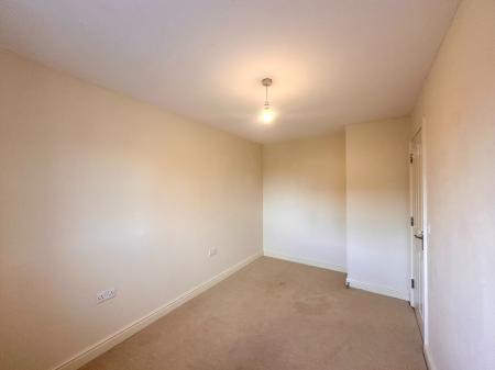 4 bedroom Town house to let in Brightwater Close, Shelton Lock, Derby, DE24