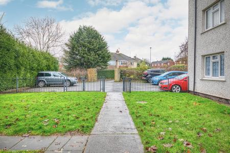 2 bedroom Flat for sale in Finchley Avenue, Mackworth, Derby, DE22