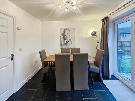 3 bedroom Semi-detached house to let in Richardson Way, Derby, DE22