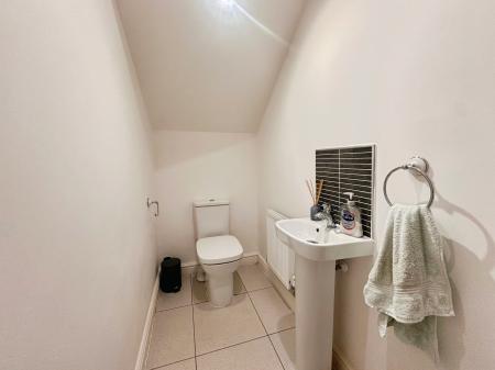 3 bedroom Semi-detached house to let in Richardson Way, Derby, DE22