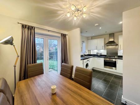 3 bedroom Semi-detached house to let in Richardson Way, Derby, DE22