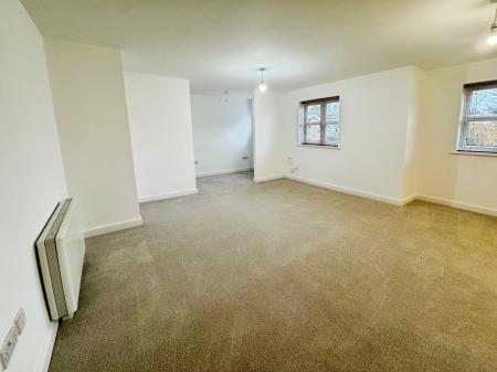 2 bedroom Apartment to let in Thornhill Road, Littleover, Derby, DE23