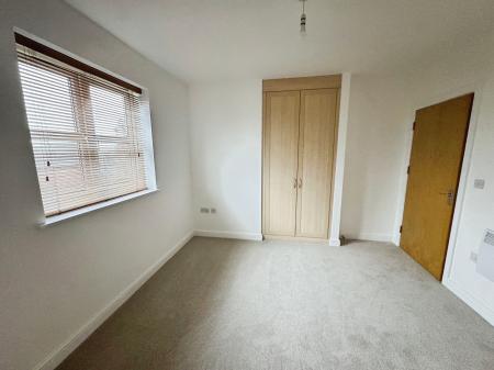 2 bedroom Apartment to let in Thornhill Road, Littleover, Derby, DE23