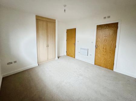 2 bedroom Apartment to let in Thornhill Road, Littleover, Derby, DE23