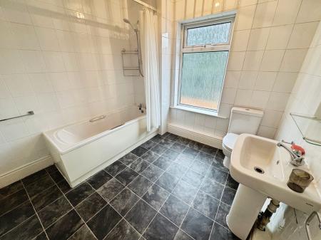 2 bedroom Terraced House for sale in Drewry Lane, City Centre, Derby, DE22