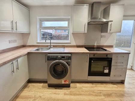 3 bedroom Semi-detached house to let in Oaklands Avenue, Littleover, Derby, DE23