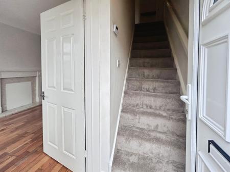 3 bedroom Semi-detached house to let in Oaklands Avenue, Littleover, Derby, DE23