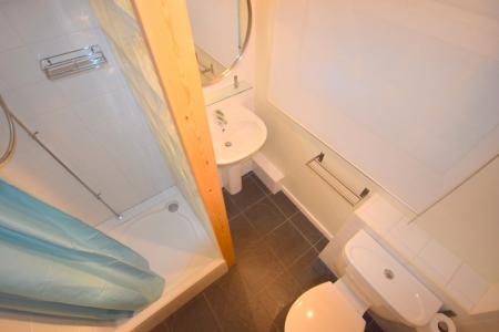 2 bedroom Apartment to let in Dean Close, Littleover, Derby, DE23