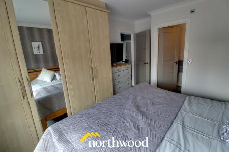 5 bedroom Detached house to let in Fountains Close, Kirk Sandall, Doncaster, DN3