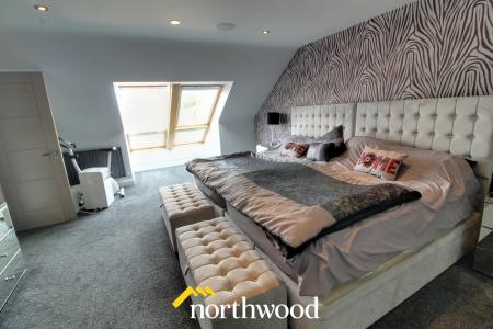 5 bedroom Detached house to let in Fountains Close, Kirk Sandall, Doncaster, DN3